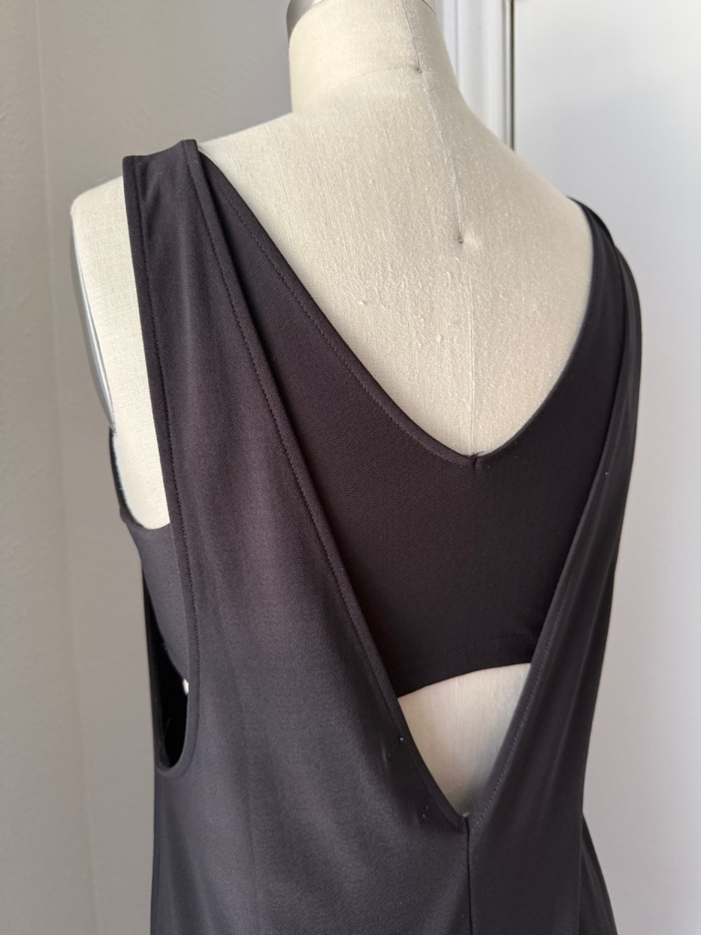 Leith Black Sleeveless Shift - Picture 5 of 6